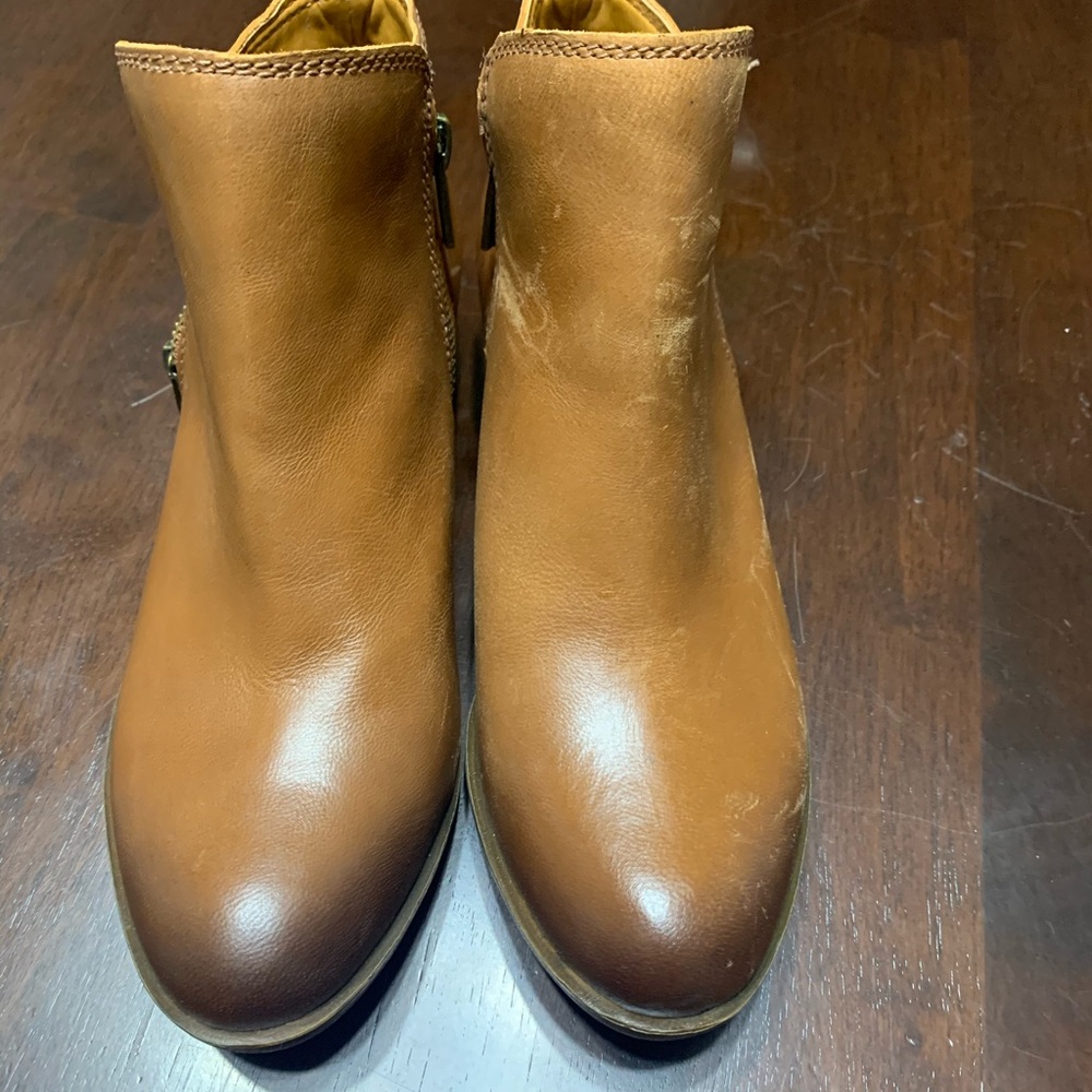 Womens lucky brand leather bootie